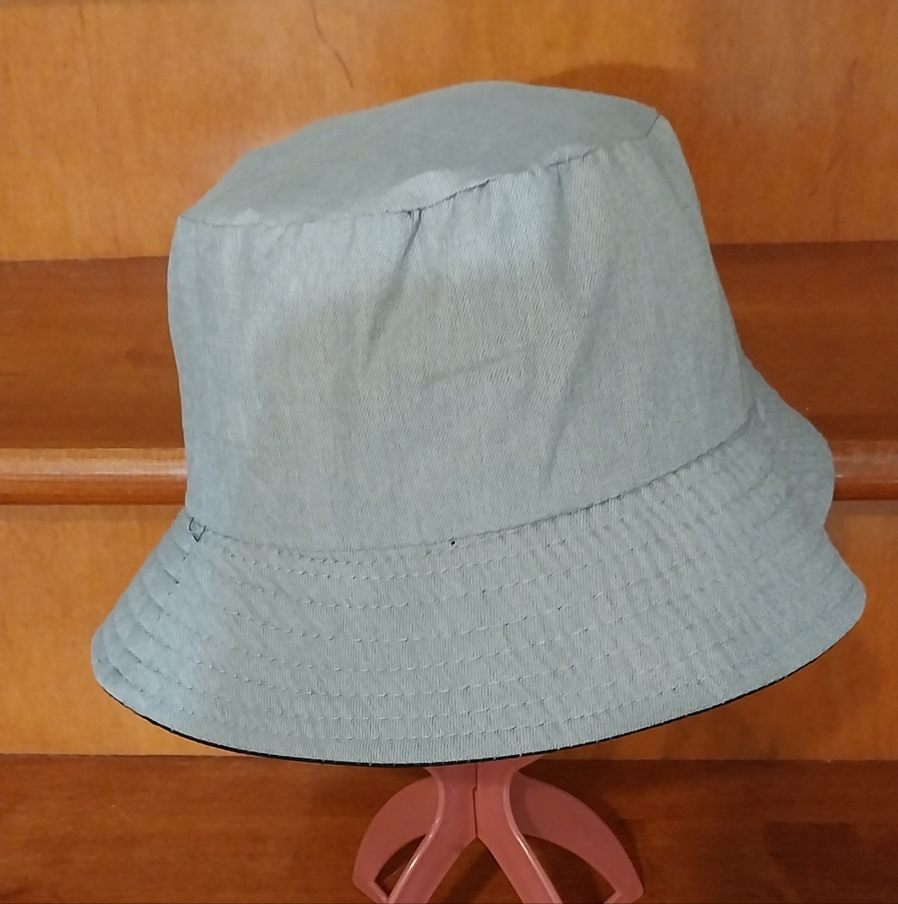 Reversible Bucket Hat with Eyelets
